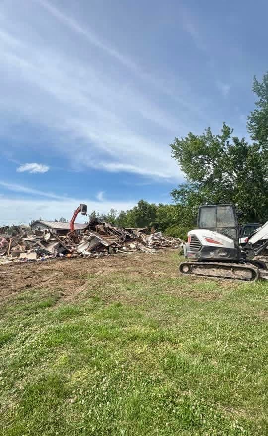 Project Demo Work Done Right - Structure Down, Site Cleared image